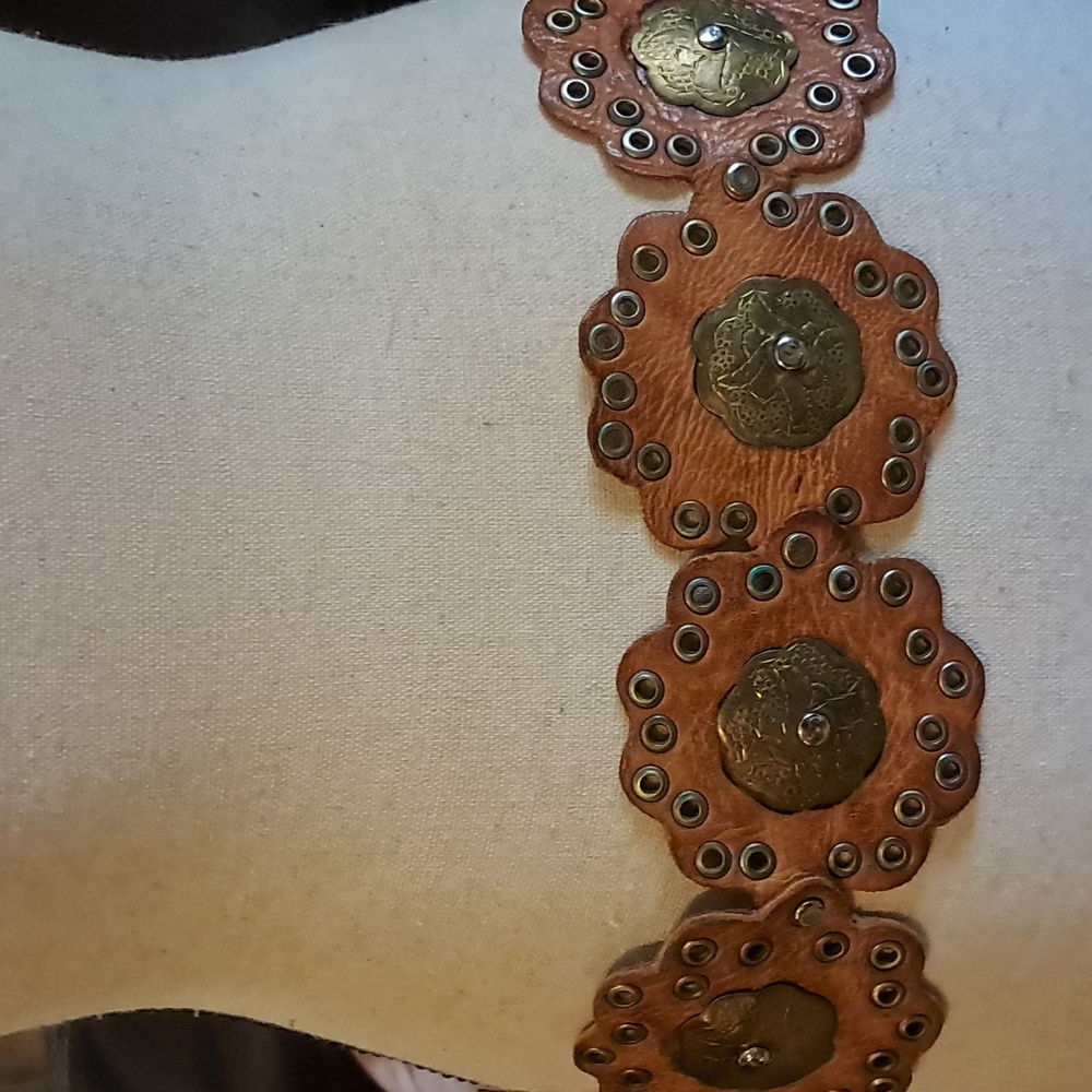 Brown Leather Western Concho Belt with Brass Medallions - Picture 4 of 8